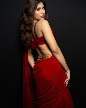 officialiamshanu-20251006-0002