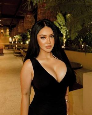 annieareeyaa-20251113-0004