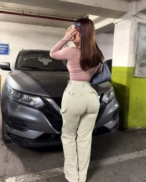 beauty.with_.curve-20251120-0011