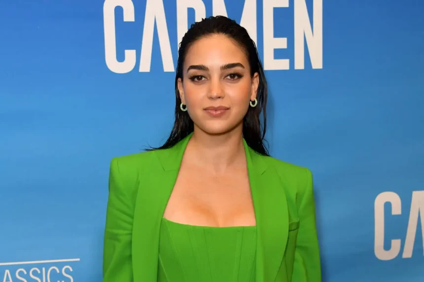 Melissa Barrera Wallpaper,internet chicks, melissa barrera movies and tv shows,melissa barrera latest pictures,internet chicks,melissa barrera topless pictures,melissa barrera top movies, melissa barrera news,melissa barrera Netflix movies,melissa barrera mid breaker,internet chicks