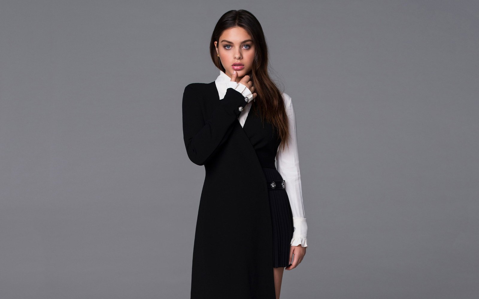 Odeya Rush wallpapers HD for phone and desktop,mid eaker wallpapers, Elegant Odeya Rush portrait with blue eyes,Odeya Rush Instagram ID inspired wallpaper,Celebrity Internet Chicks Odeya Rush background,Odeya Rush movies only HD wallpaper,Red carpet Odeya Rush aesthetic background,Odeya Rush glamorous photoshoot wallpaper,High-quality Odeya Rush screen background,Stylish Odeya Rush wallpaper for mobile,Hollywood actress Odeya Rush elegant wallpaper, mid breaker wallpapers