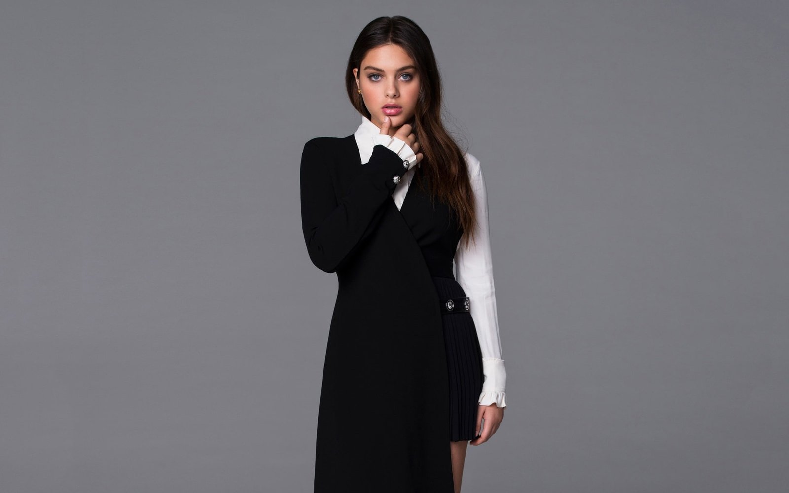 Odeya Rush wallpapers HD for phone and desktop,mid eaker wallpapers, Elegant Odeya Rush portrait with blue eyes,Odeya Rush Instagram ID inspired wallpaper,Celebrity Internet Chicks Odeya Rush background,Odeya Rush movies only HD wallpaper,Red carpet Odeya Rush aesthetic background,Odeya Rush glamorous photoshoot wallpaper,High-quality Odeya Rush screen background,Stylish Odeya Rush wallpaper for mobile,Hollywood actress Odeya Rush elegant wallpaper, mid breaker wallpapers