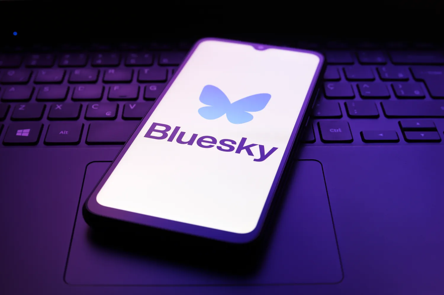 Bluesky Celebrates 40 Million Users with New ‘Dislikes’ Beta Feature