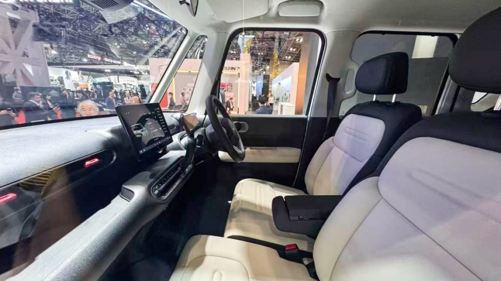 Comfort and Technology in BYD’s First Electric Kei Car